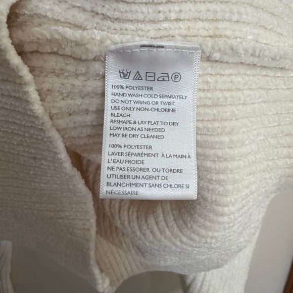 Urban Outfitters Ivory V-Neck Sweater - Picture 5 of 5